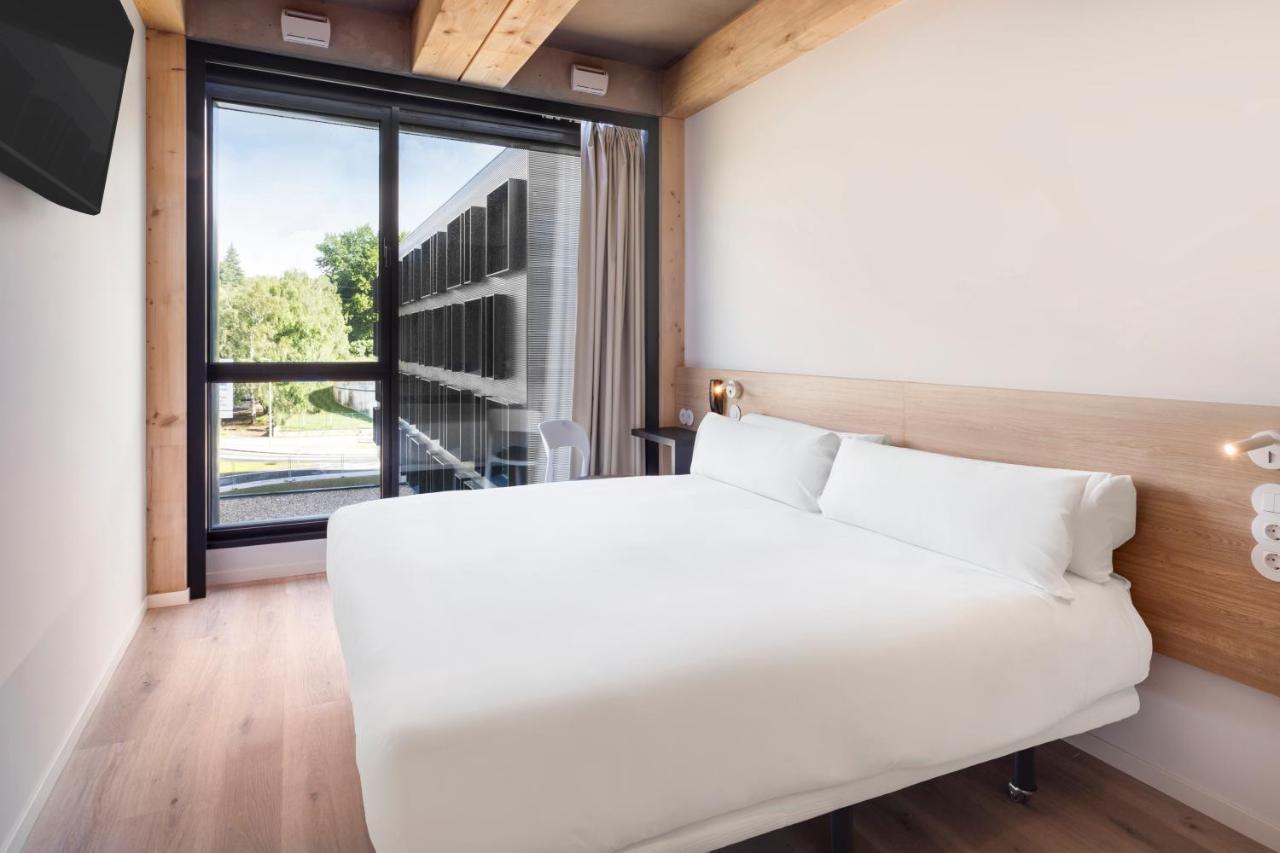 B&B Hotel 吉马良斯 外观 照片